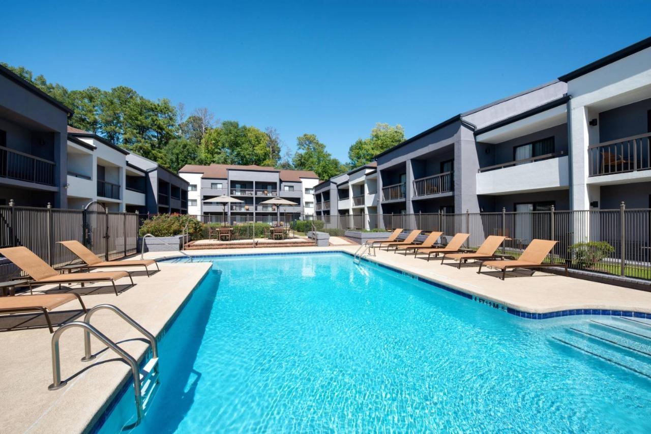 Hotel Courtyard By Marriott Birmingham 3*